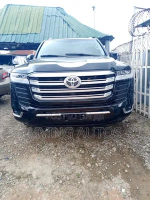 Toyota Land Cruiser 2011 Black