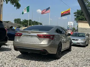 Toyota Avalon XLE Plus (3.5L 6cyl 6A) 2018 Gold