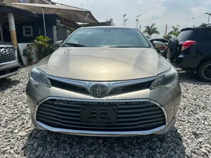 Toyota Avalon XLE Plus (3.5L 6cyl 6A) 2018 Gold