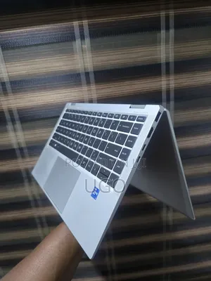Laptop HP EliteBook 1040 G8 16GB Intel Core i7 SSD 256GB