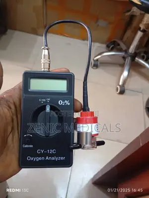 Oxygen Analizer