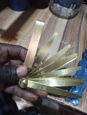 Heavy Duty 13-Blade Brass Feeler Gauge (0.05mm - 1.00mm)