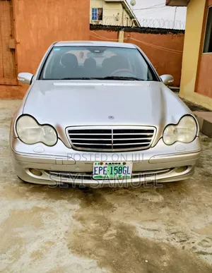 Mercedes-Benz C180 2004 Silver