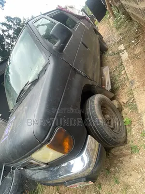Ford E-350 2003 Black