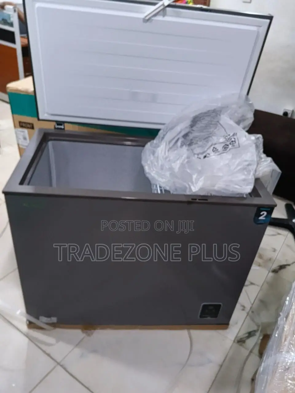 Hisense 249L Large Capacity Deep Chest Freezer