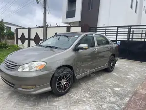 Toyota Corolla 2004 Gray