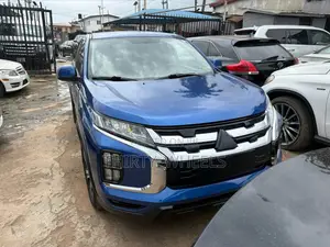 Mitsubishi Outlander 2020 Blue
