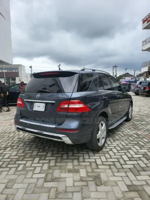Mercedes-Benz M Class ML 550 4Matic 2013 Gray