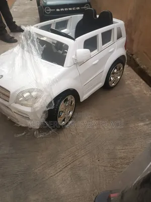 Super Strong Kids GL450 4matic Mercedes Benz Electric SUV