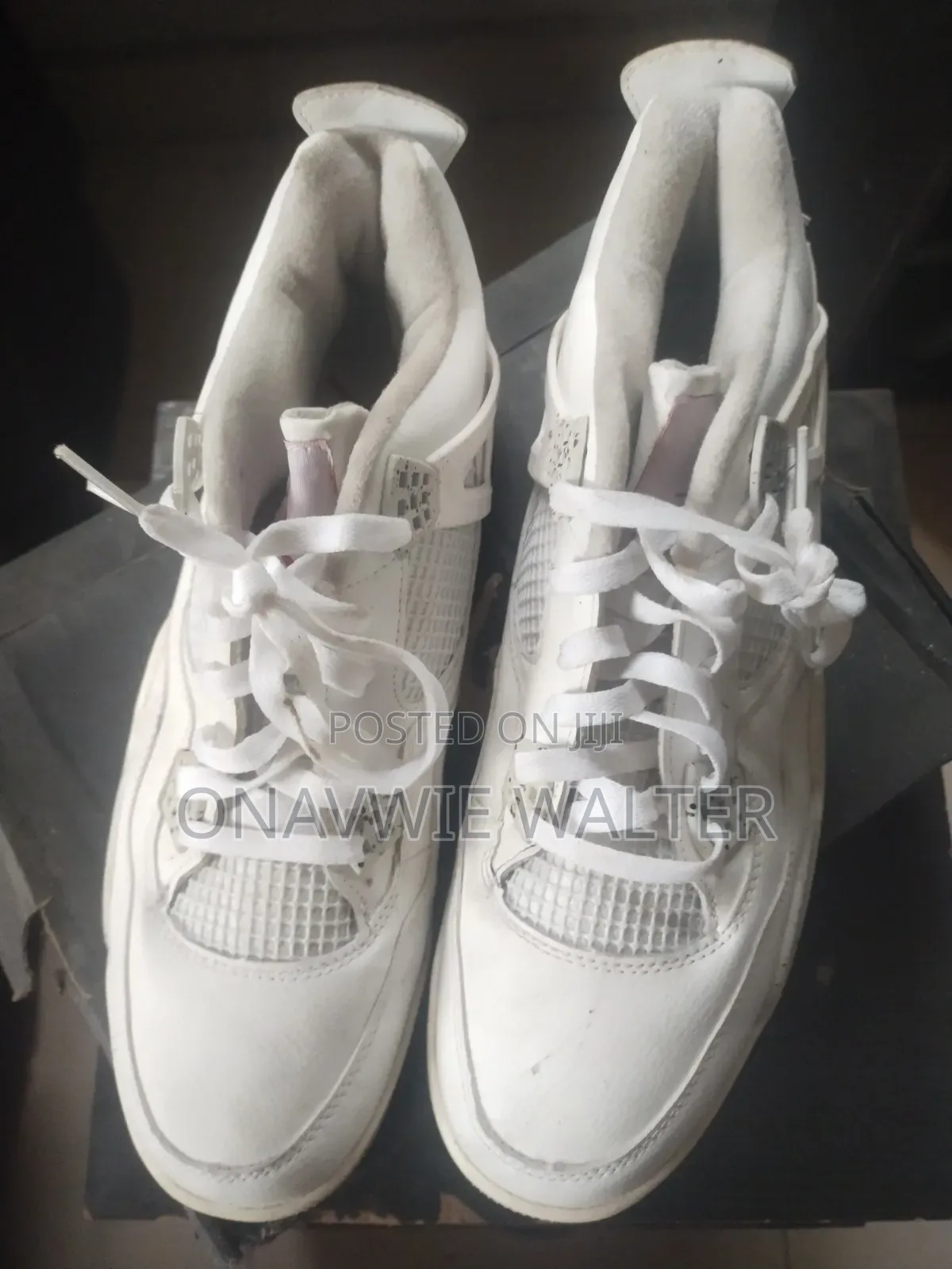 Air Jordan 4 Retro