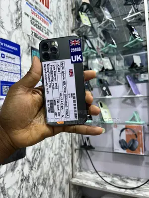 Apple iPhone 12 Pro 256 GB Black