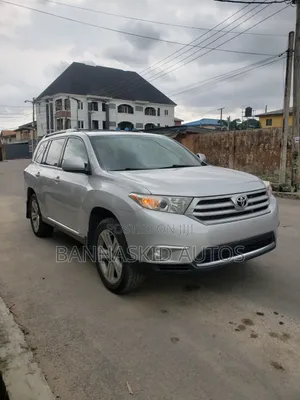 Toyota Highlander 2013 Silver