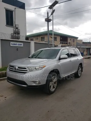 Toyota Highlander 2013 Silver
