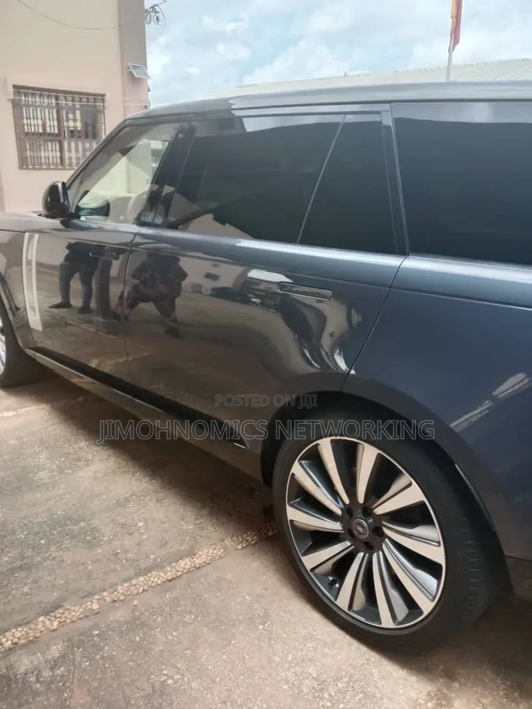 New Land Rover Range Rover 2025 Gray