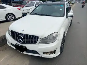 Mercedes-Benz C300 Luxury Sedan RWD (3.0L 6cyl 7A) 2008 White