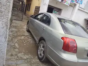 Toyota Avensis 2005 Silver