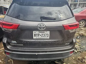 Toyota Highlander 2017 Gray