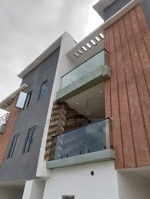 4bdrm Duplex in Life Camp for rent