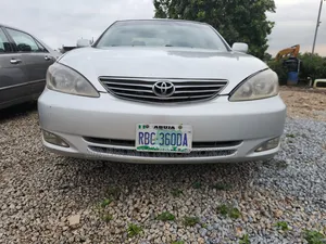 Toyota Camry 2005 Silver