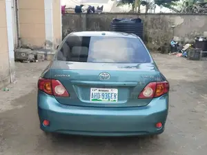 Toyota Corolla 2009 Green