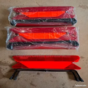 Foldable Reflective Warning Triangle - Roadside Emergency Triangle