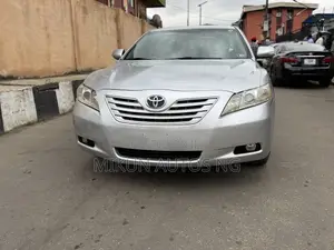 Toyota Camry XLE 4dr Sedan (2.4L 4cyl 5A) 2007 Silver