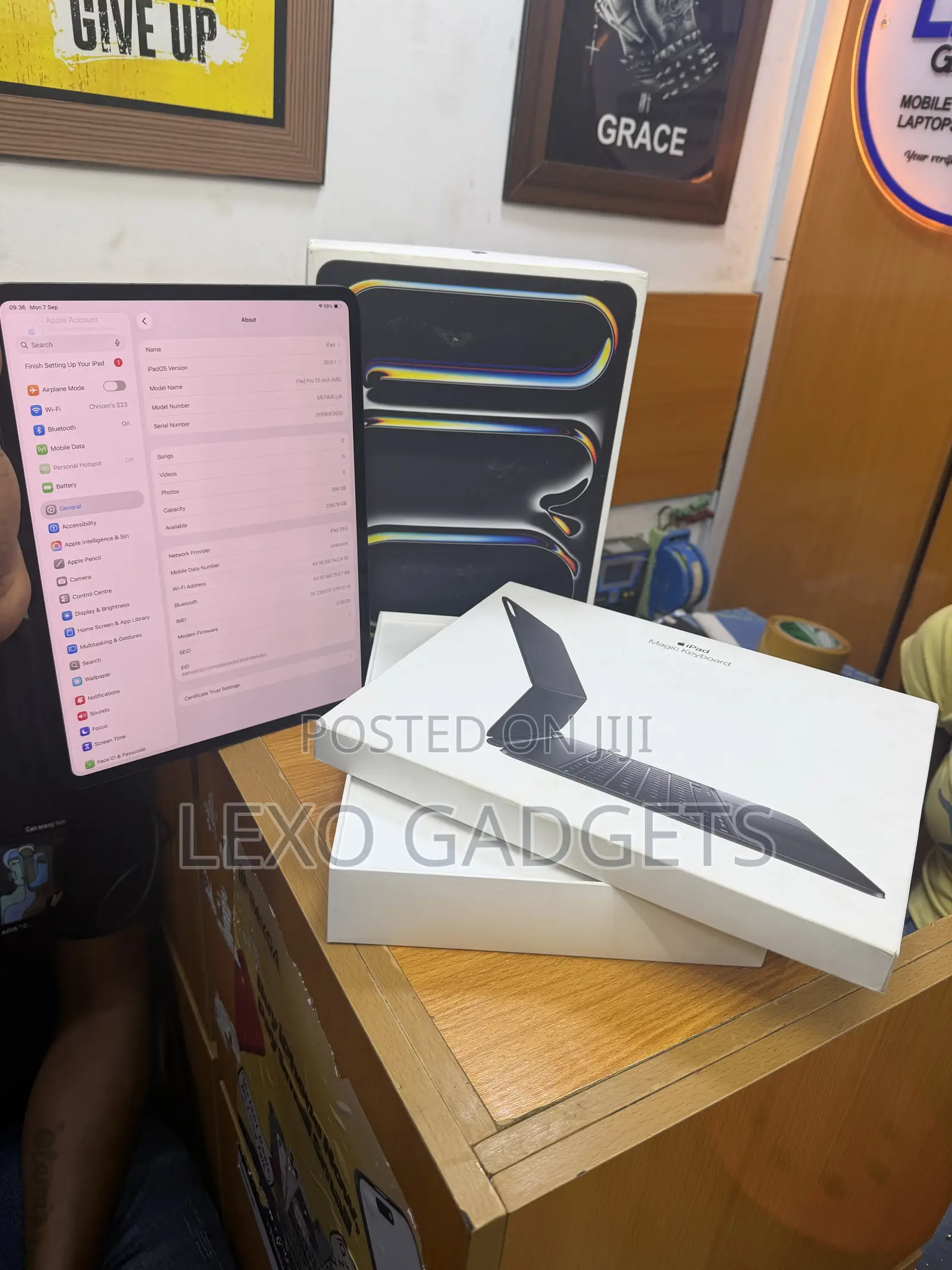 New Apple iPad Pro 13 (2025) 256 GB Gray