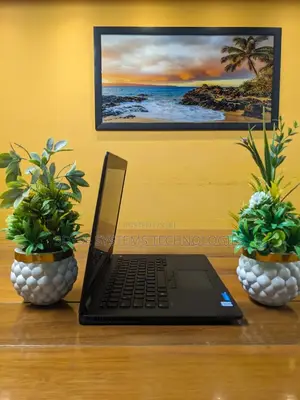 Laptop Dell Latitude E7470 8GB Intel Core i7 SSD 128GB
