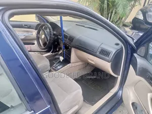 Volkswagen Golf GL 2.0 2004 Blue