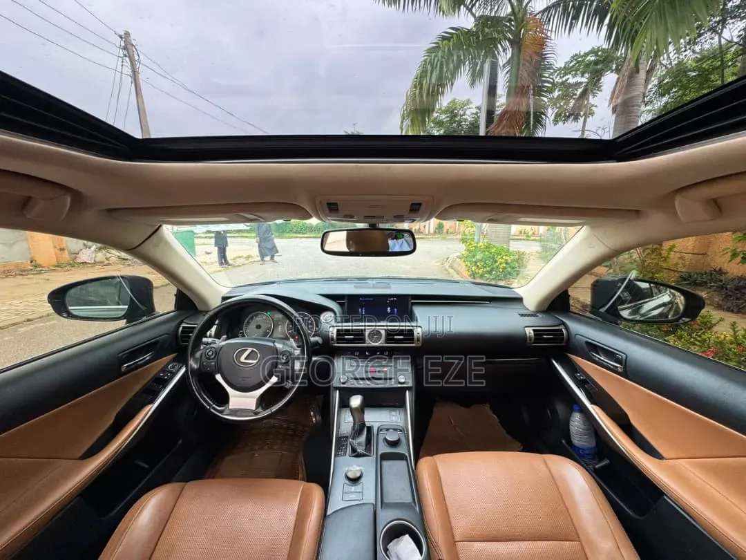 Lexus IS 2017 Black