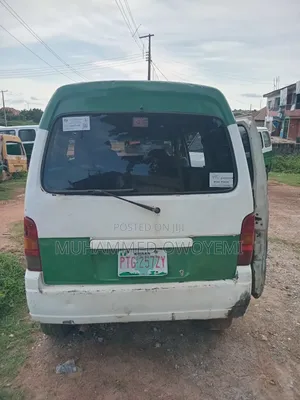 Suzuki APV Minibus 2009 White