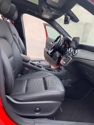Mercedes-Benz GLA 250 2018 Red