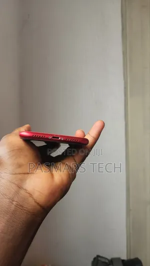 Apple iPhone 11 64 GB Red