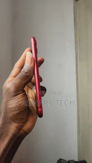 Apple iPhone 11 64 GB Red