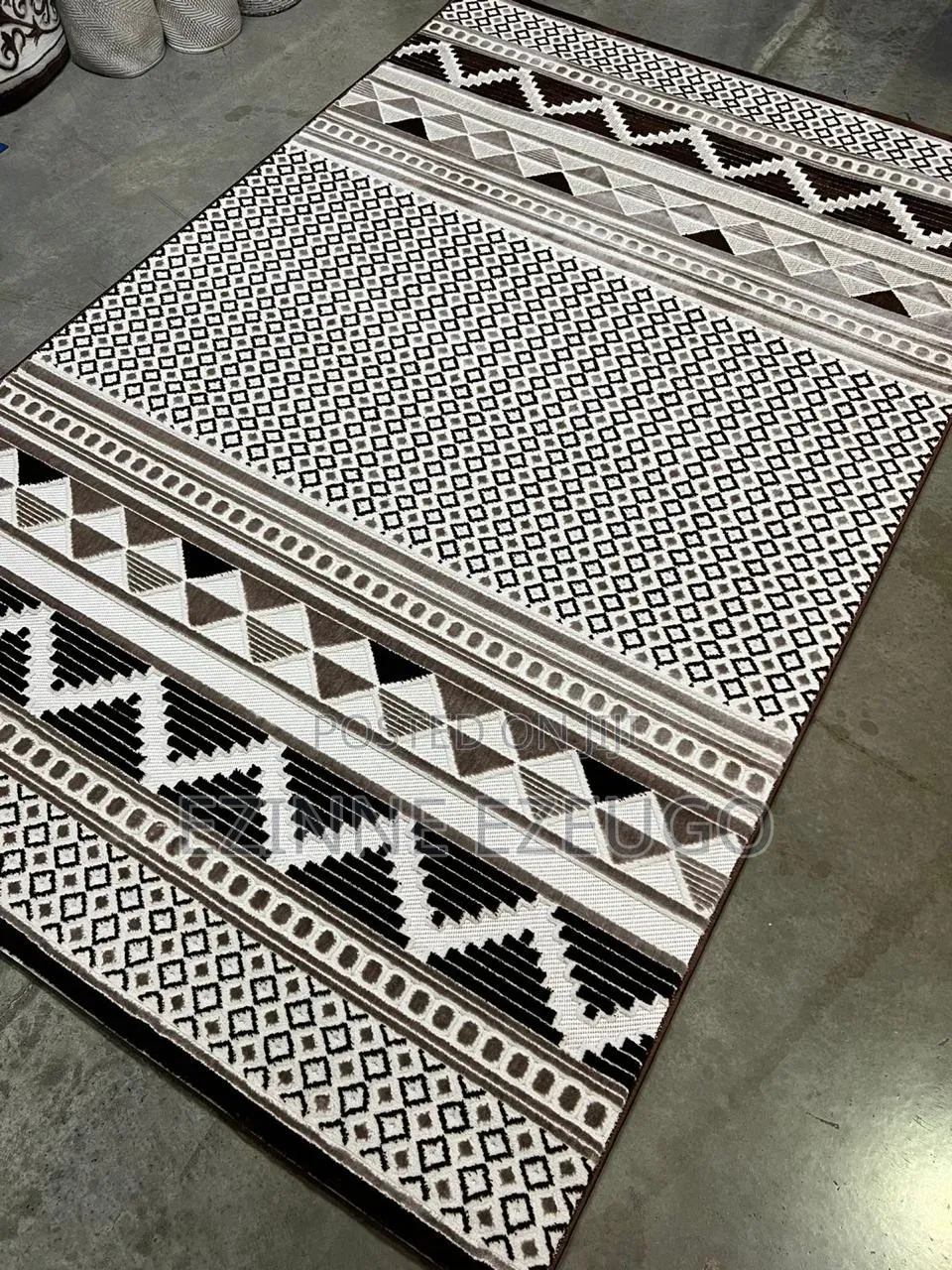 Centre Rugs