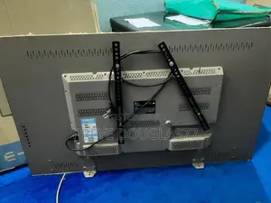 60 Inch Smart Android LED TV With Wall Mount