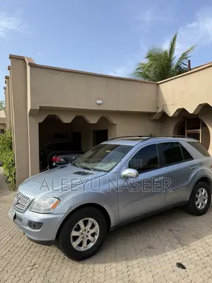 Mercedes-Benz M Class ML 350 AWD 4Matic (3.5L V6 7A) 2006 Blue