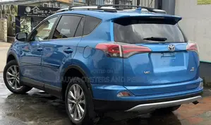 Toyota RAV4 2016 Blue