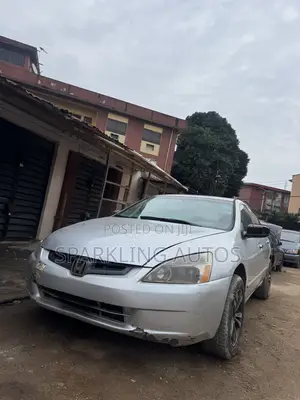 Honda Accord 2005 Silver