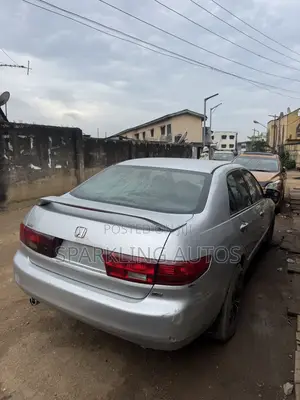 Honda Accord 2005 Silver