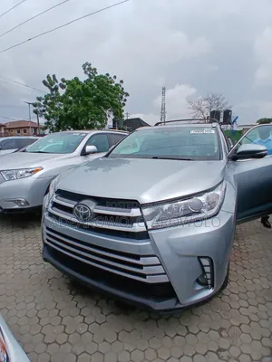 Toyota Highlander Limited 4x4 V6 (3.5L 6cyl 8A) 2017 Silver