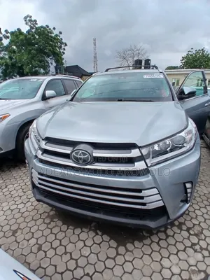 Toyota Highlander Limited 4x4 V6 (3.5L 6cyl 8A) 2017 Silver