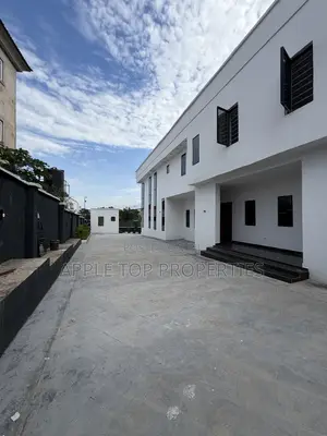4bdrm Duplex in Enugu for sale
