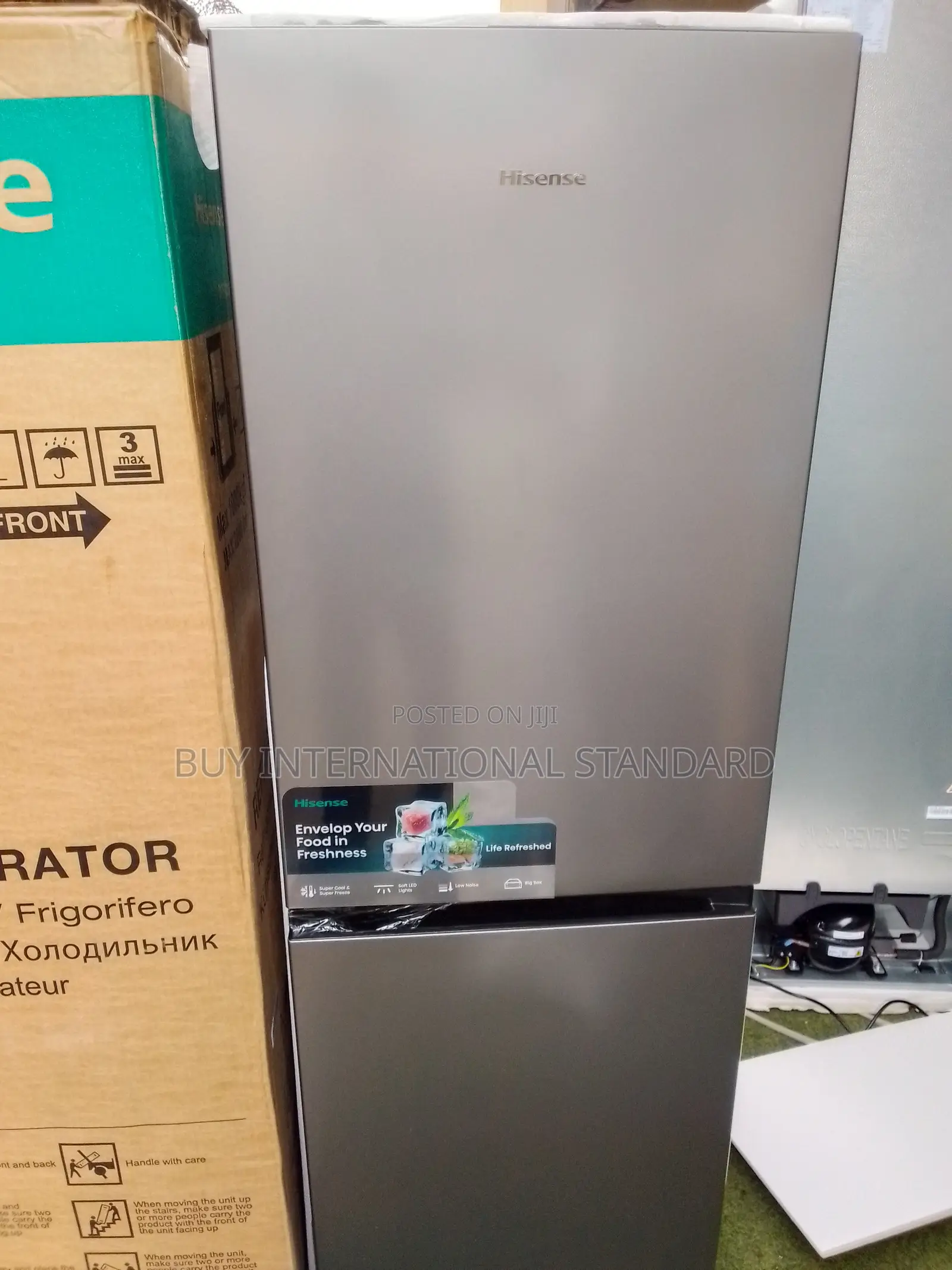 Hisense 225l Bottom Freezer Fridge With Silver Finish