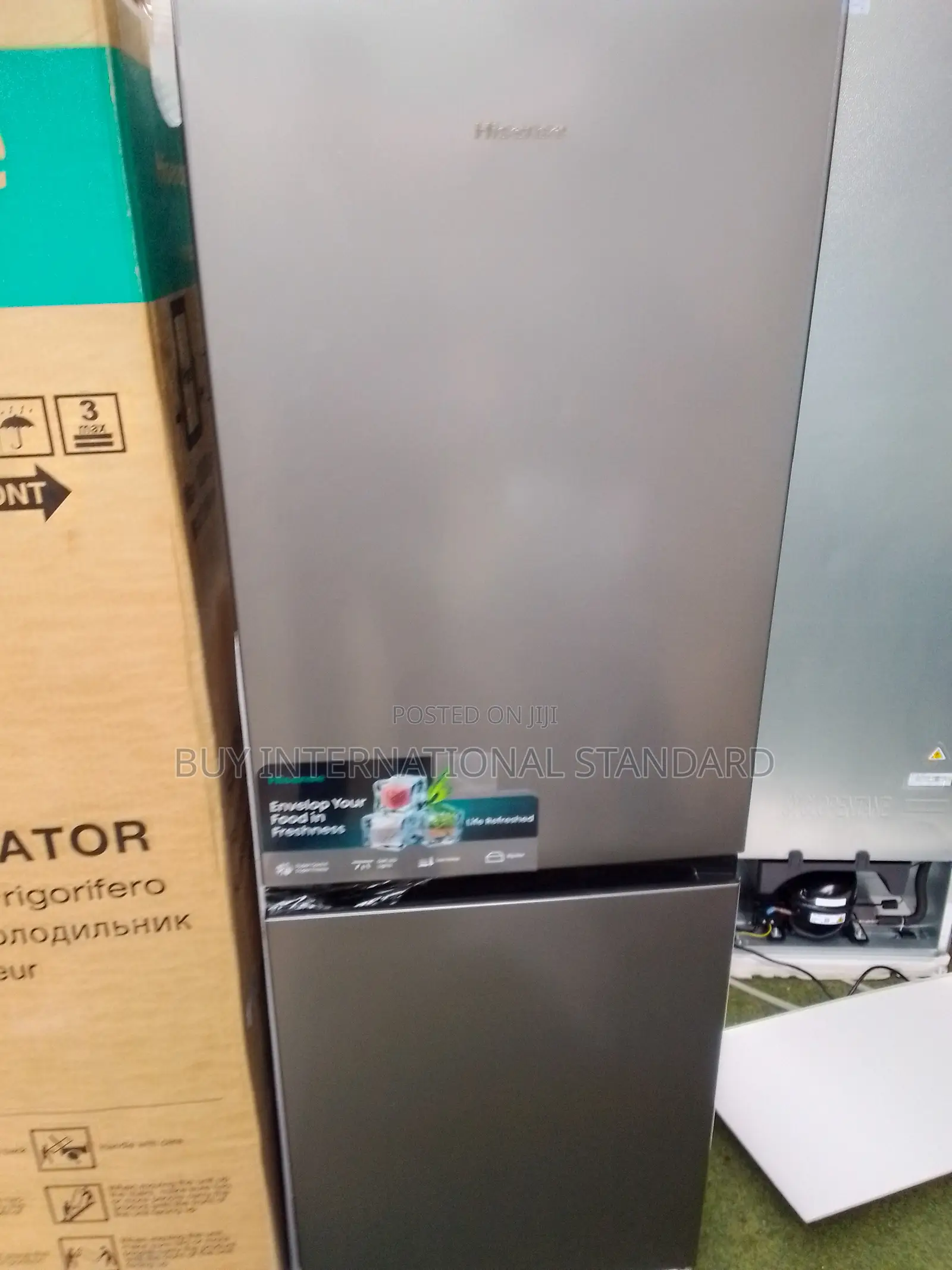 Hisense 225l Bottom Freezer Fridge With Silver Finish