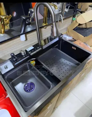 Standard Luxury Black 4 Buttons Piano Kitchen Sink.