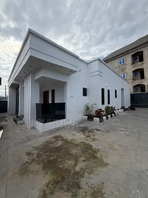 3bdrm Bungalow in Enugu for sale
