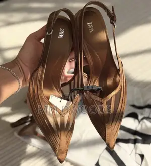 Pointed Linen Heel Shoes