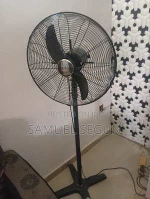 A Clean Standing Fan