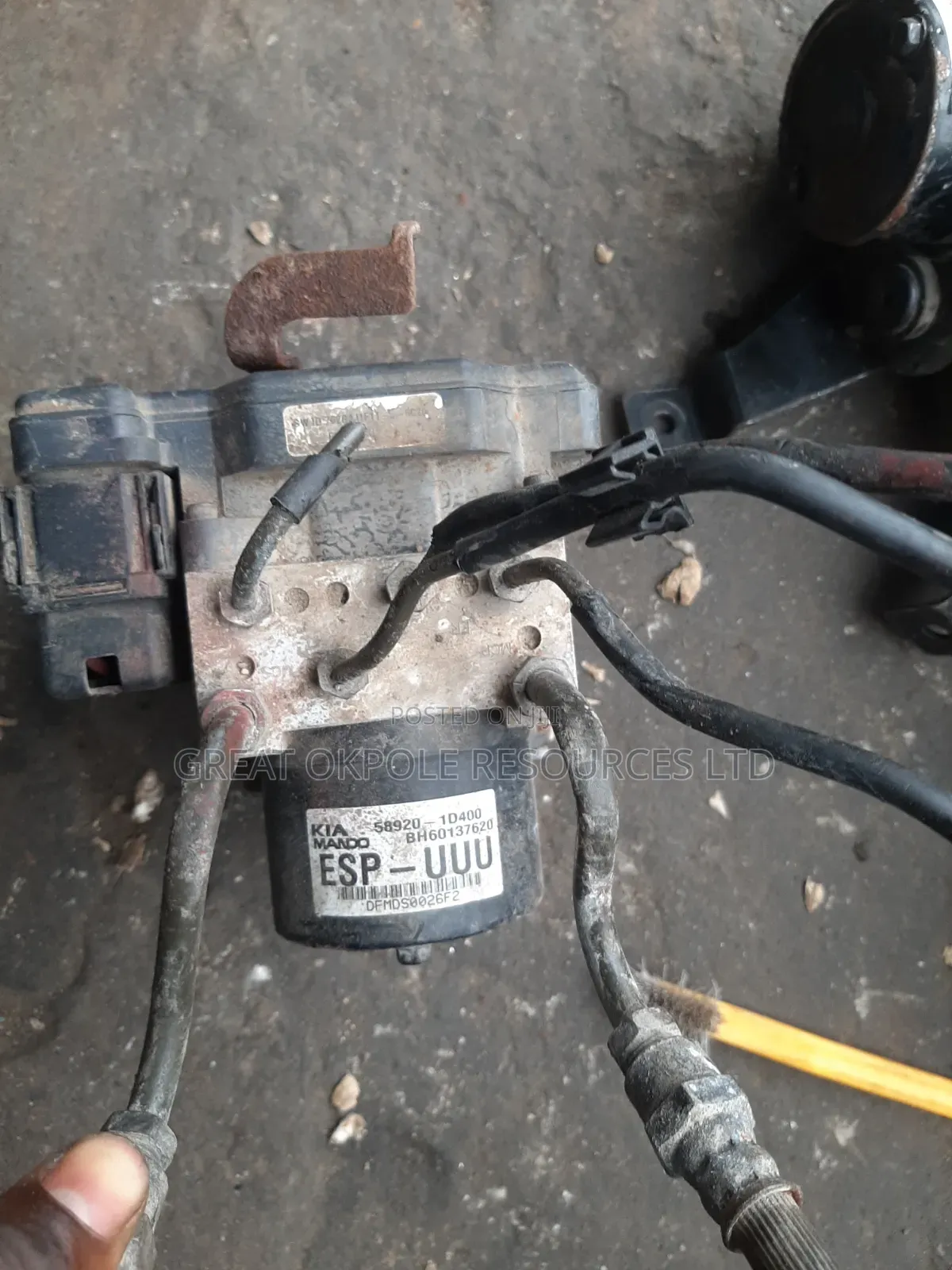 Abs Module for Hyundai Rondo 2007/2009